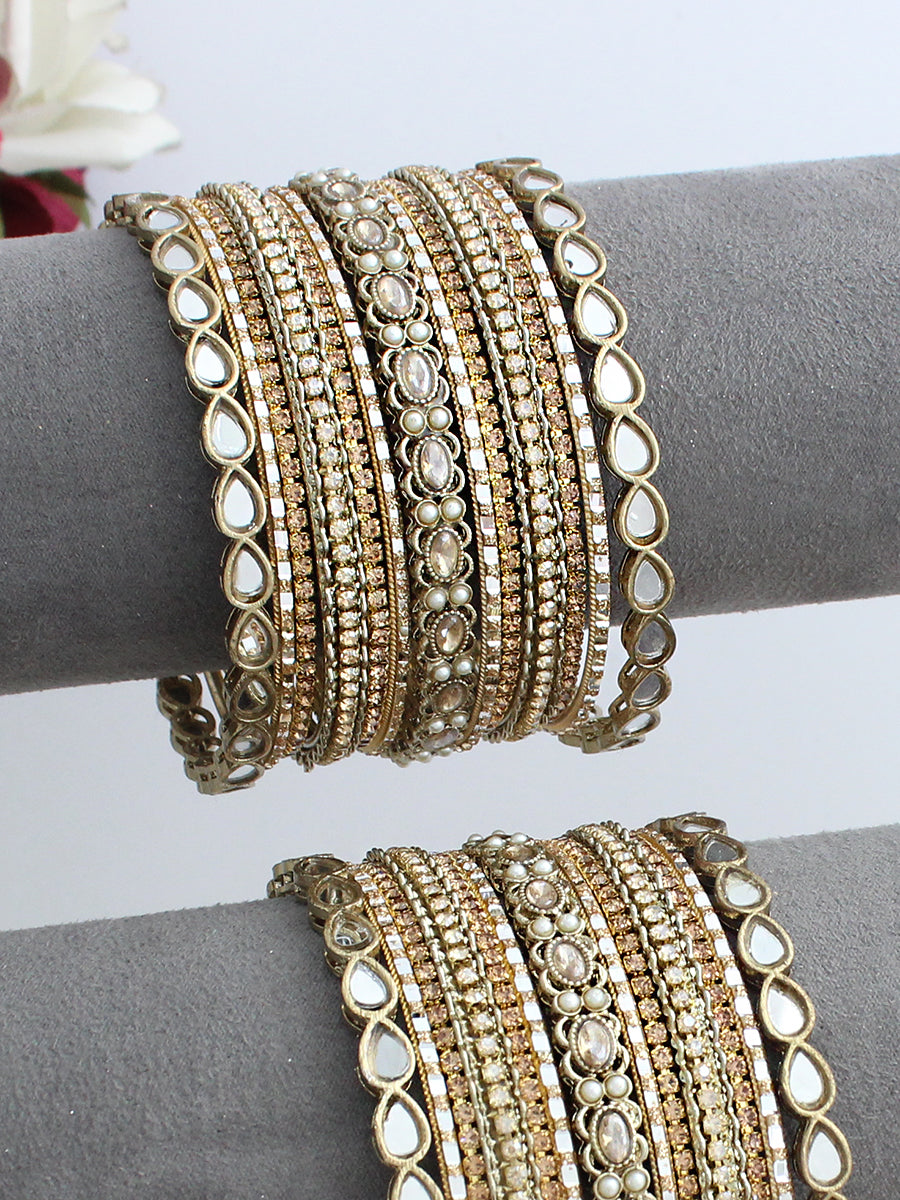 Surveen Bangle Set / Stack