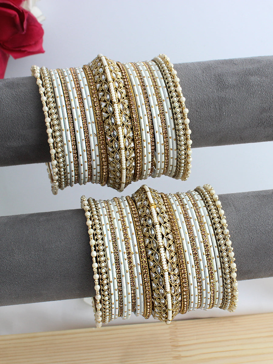 Shritija Bangle Set / Stack-White