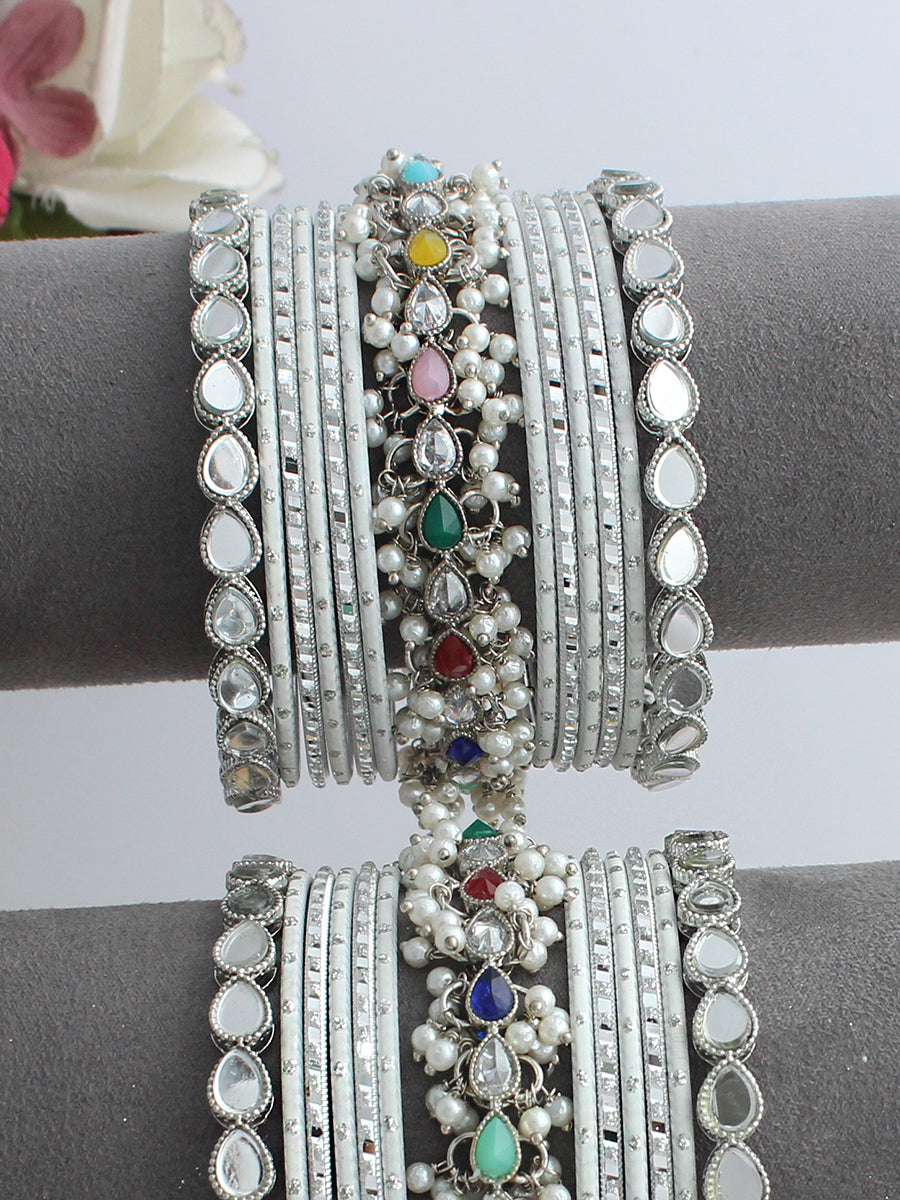 Anandita Bangle Set / Stack