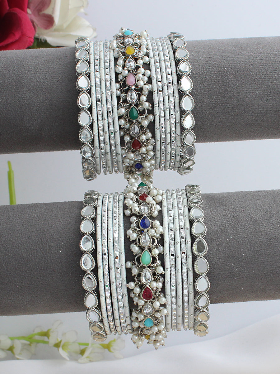 Anandita Bangle Set / Stack