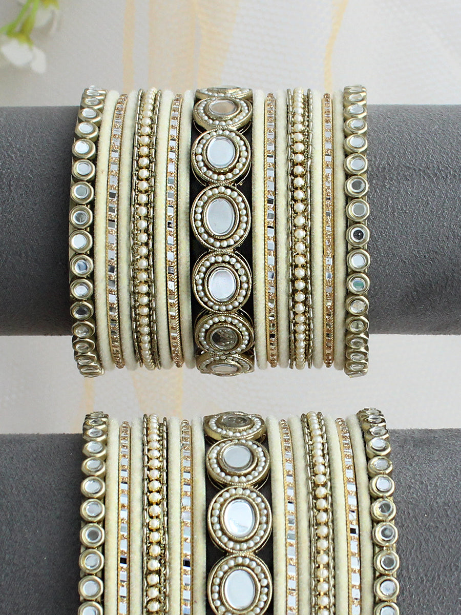 Nitiha Bangle Set / Stack-Butter Yellow