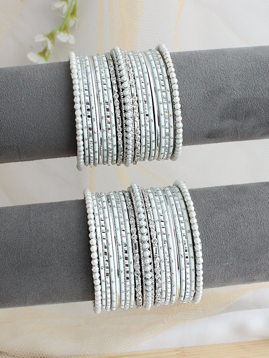 Yashika Bangle Set / Stack-White