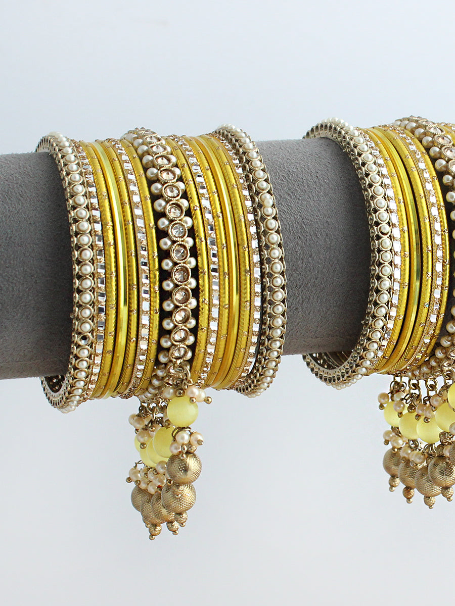 Shivangi Bangle Set / Stack