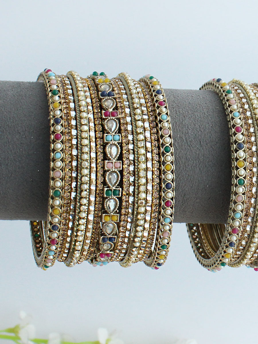 Yuvisha Bangle Set / Stack-Multicolor