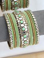 Kanvika Bangle Set / Stack-Mint Green