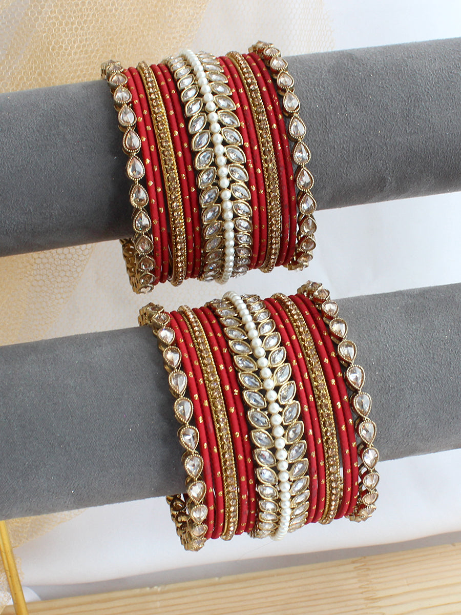 Vaishnavi Bangle Set / Stack-Red