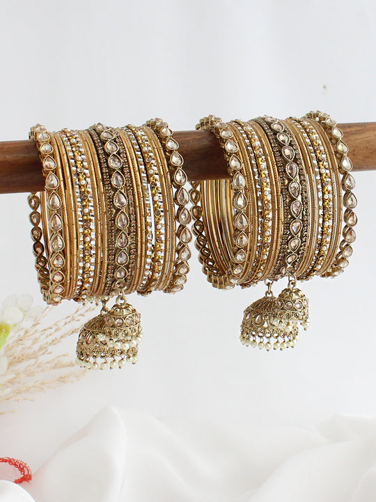 Sharvika Bangle Set / Stack 