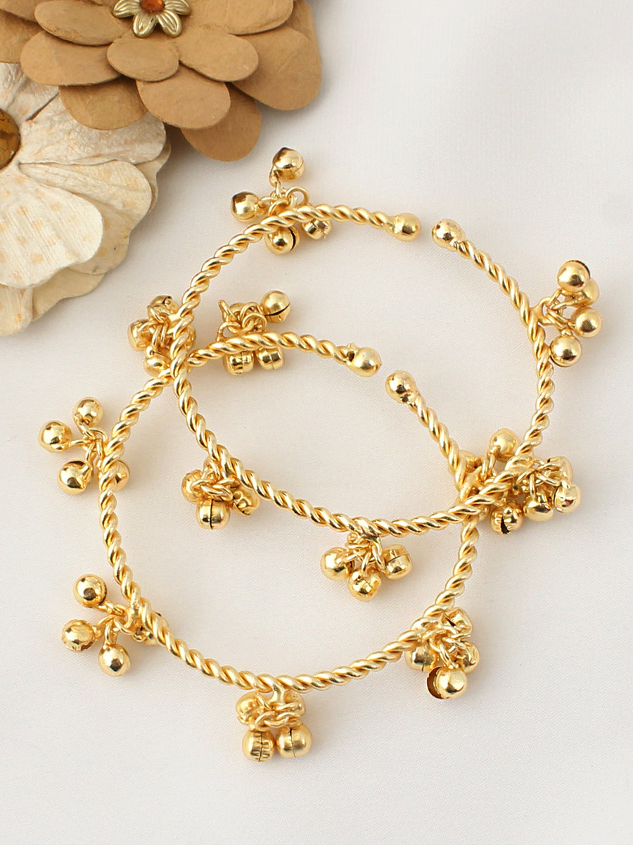 Arnika Ghungroo Bangle Set
