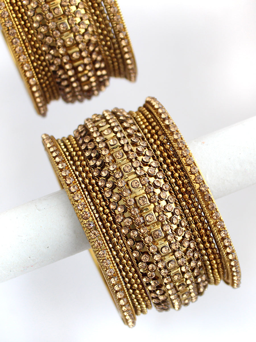 Kashvi Bangle Set-Gold