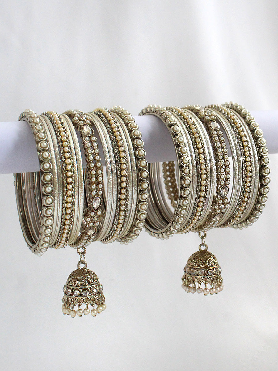 Ahanvi Bangle Set / Stack-Gold