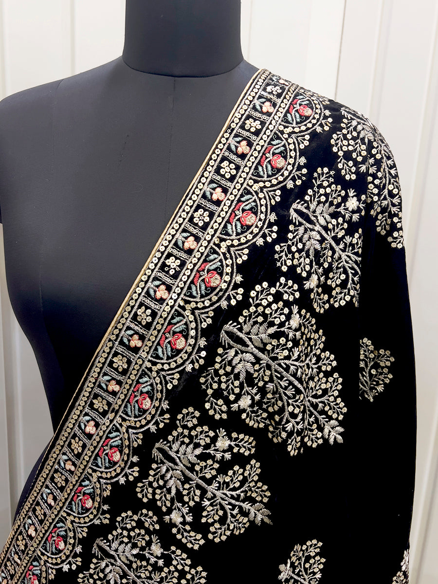 Avisha Dupatta-Black