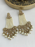 Ankita Earrings-Gold