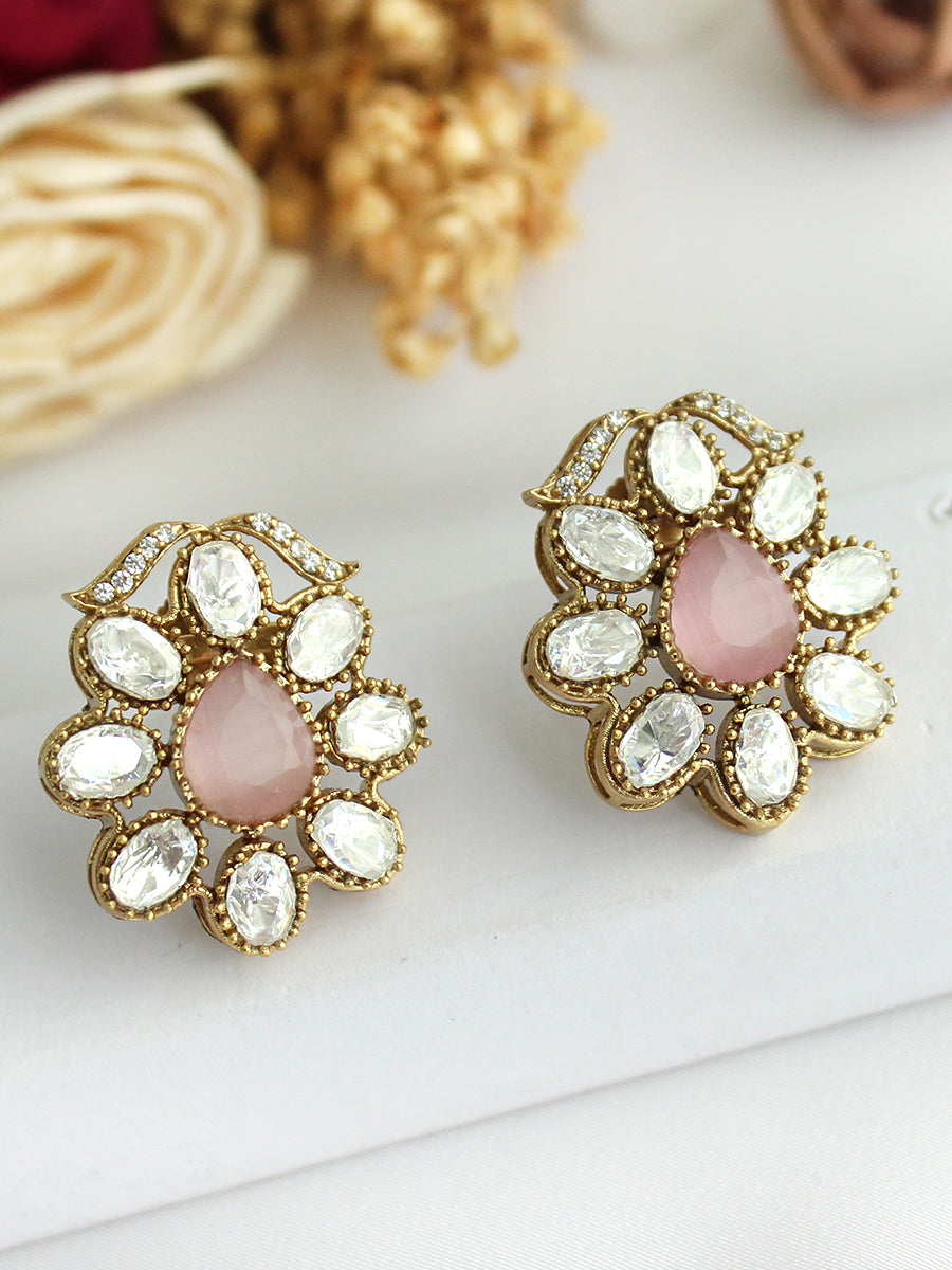 Irika Stud Earrings -Pastel pink