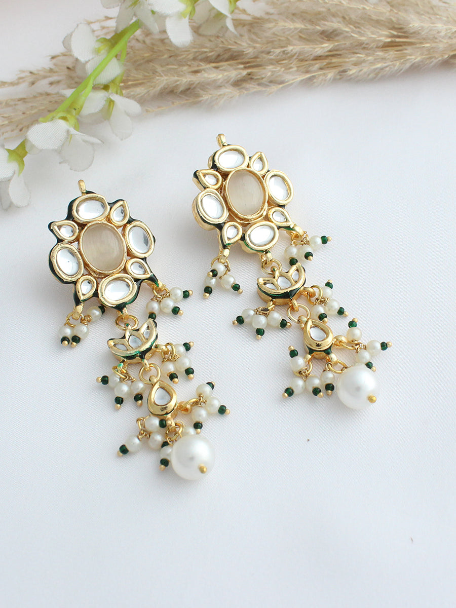 Pavitra Kundan Earrings