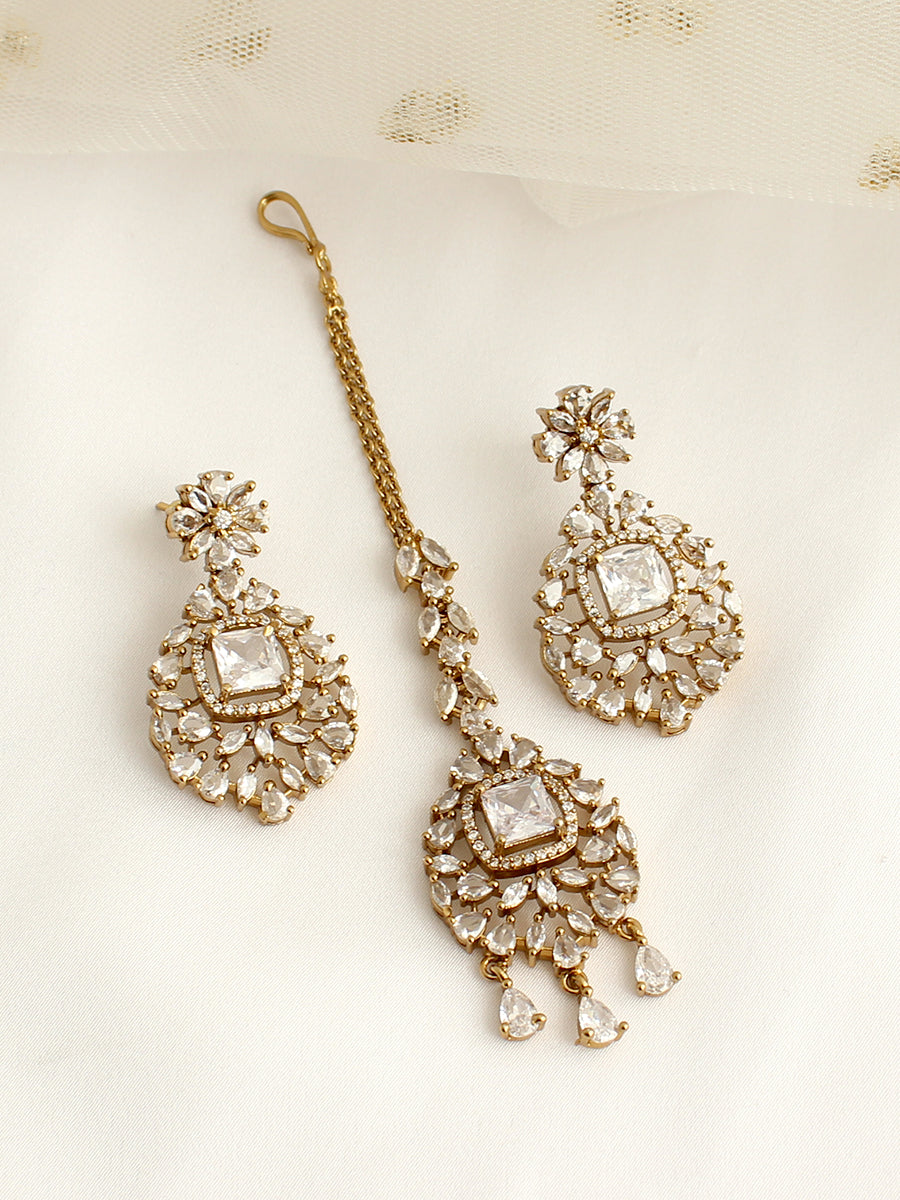 Aania Earrings & Tikka-Gold