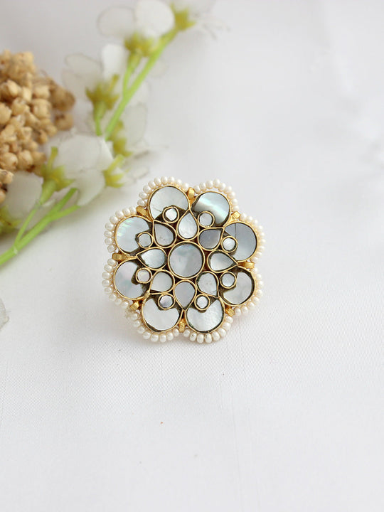 Mirika Ring-Ivory