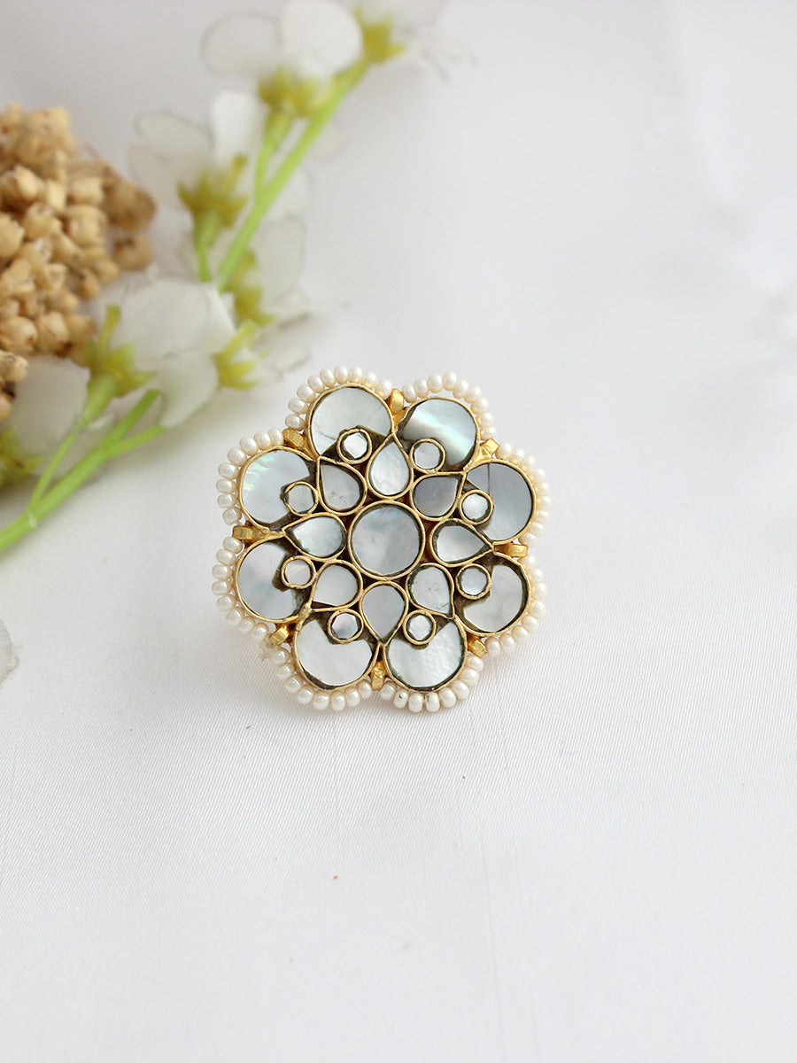 Mirika Ring-Ivory