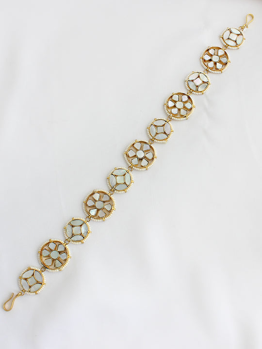 Shreyasi Sheeshphool Mathapatti-Ivory
