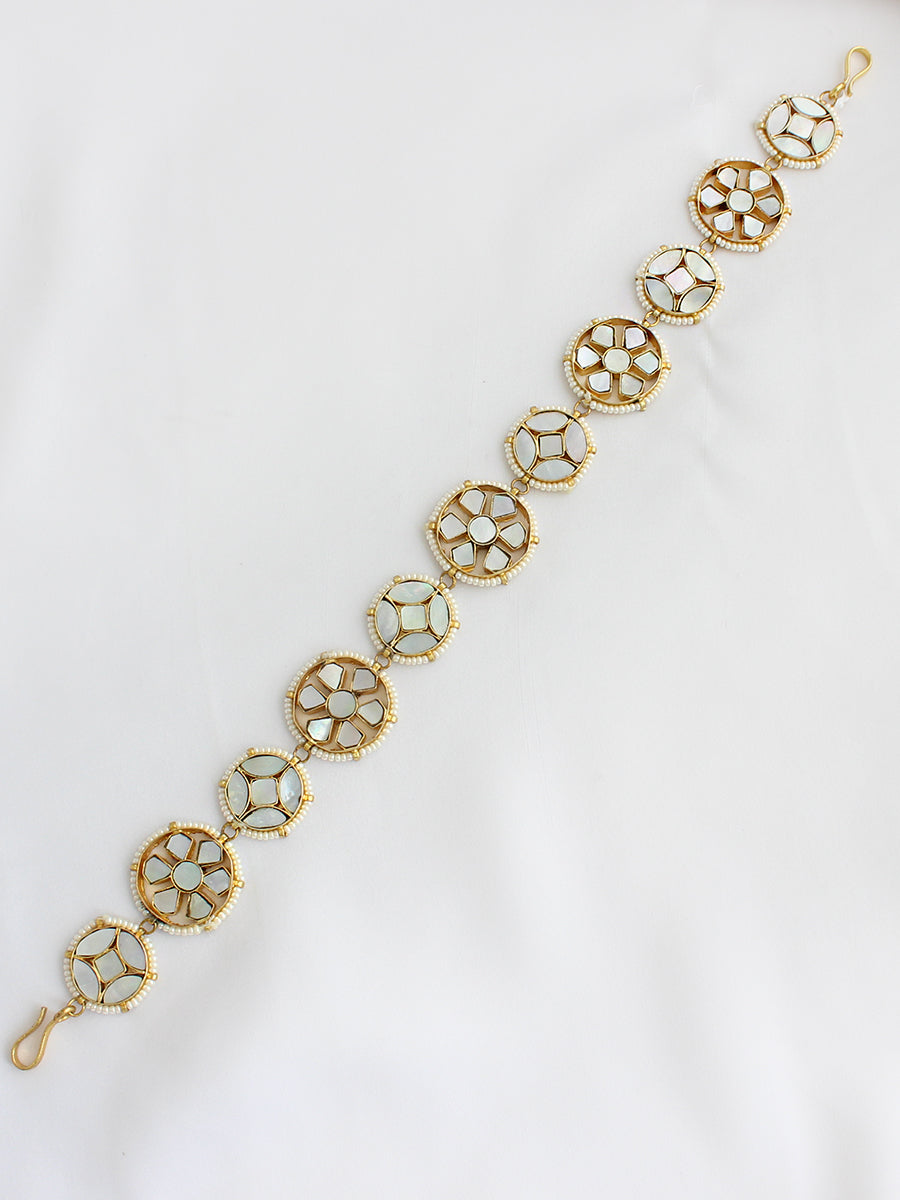 Shreyasi Sheeshphool Mathapatti-Ivory