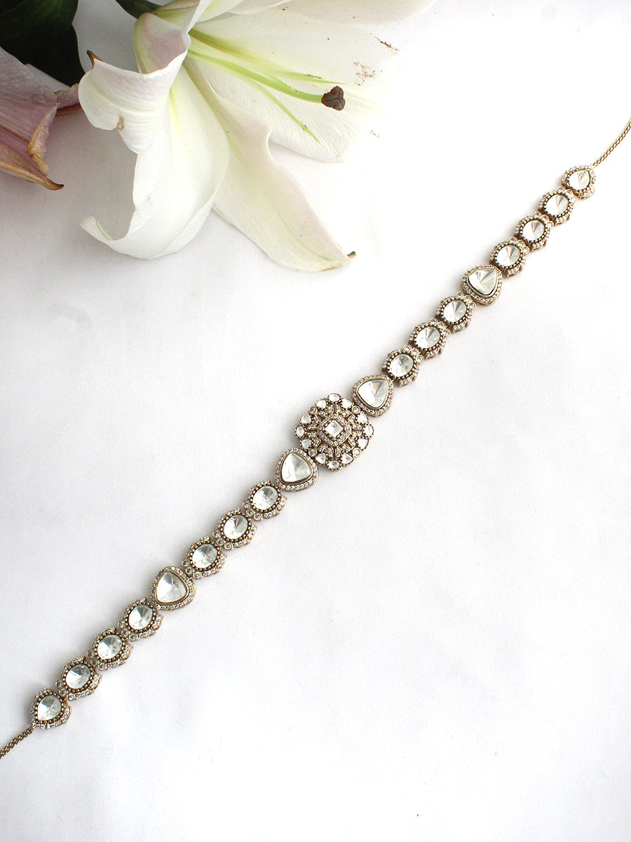 Aranya Sheeshphool / Headpiece-White