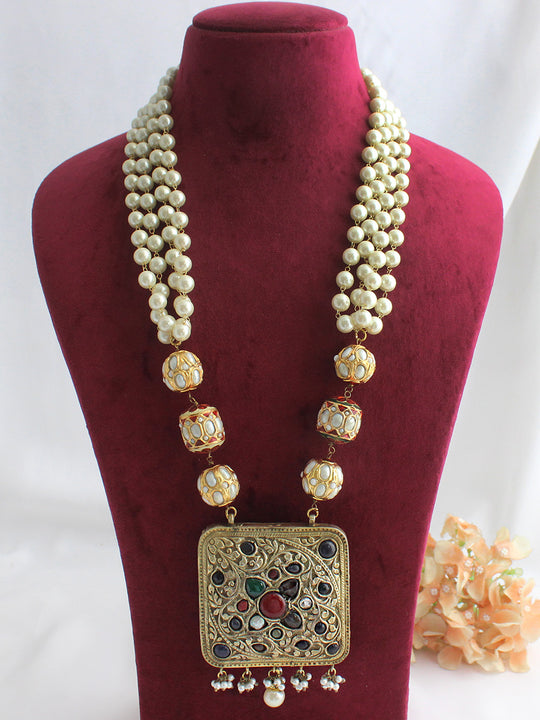 Mizna Long Necklace