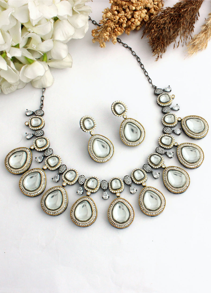 Oman Necklace Set