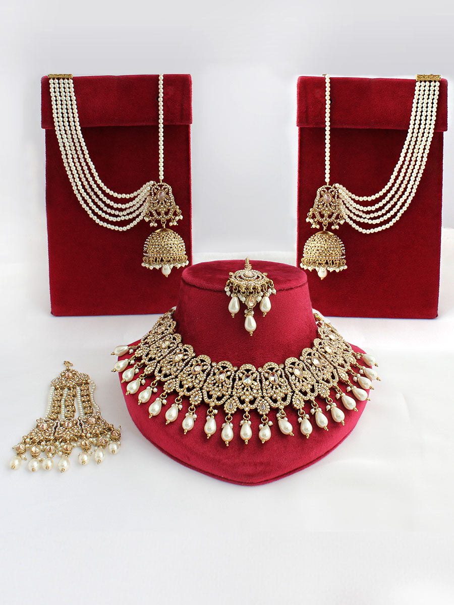 Mehreen Necklace Set
