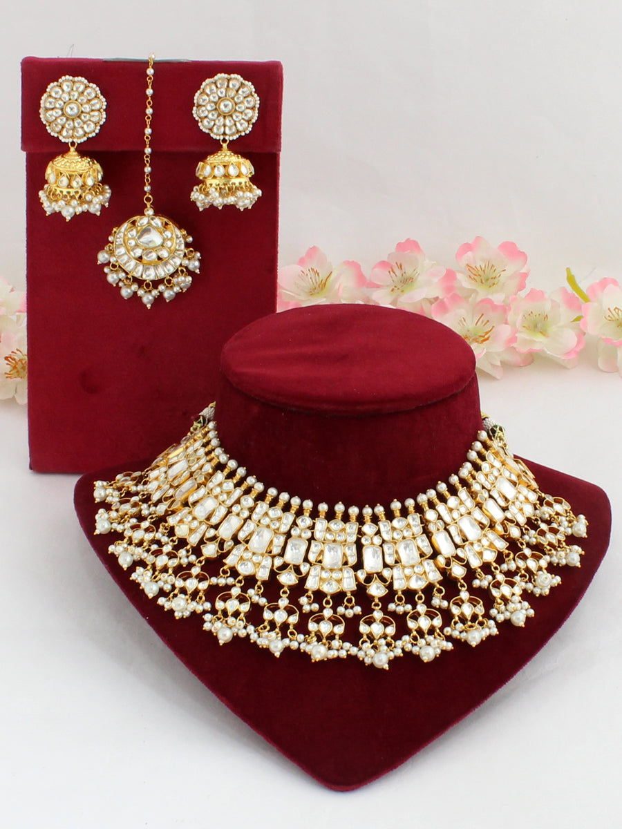 Anantya Necklace Set-White