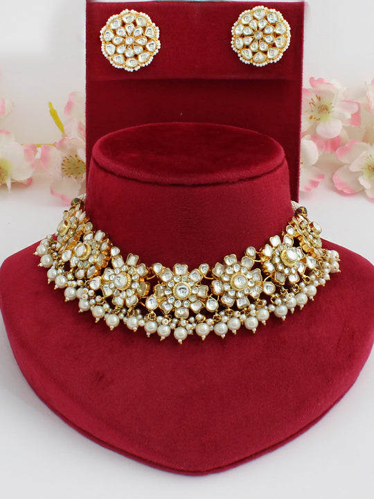 Gaurvi Bib Necklace Set-White