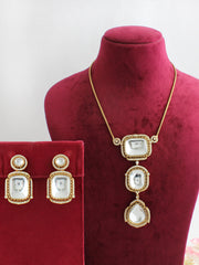 Amaya Pendant Necklace Set