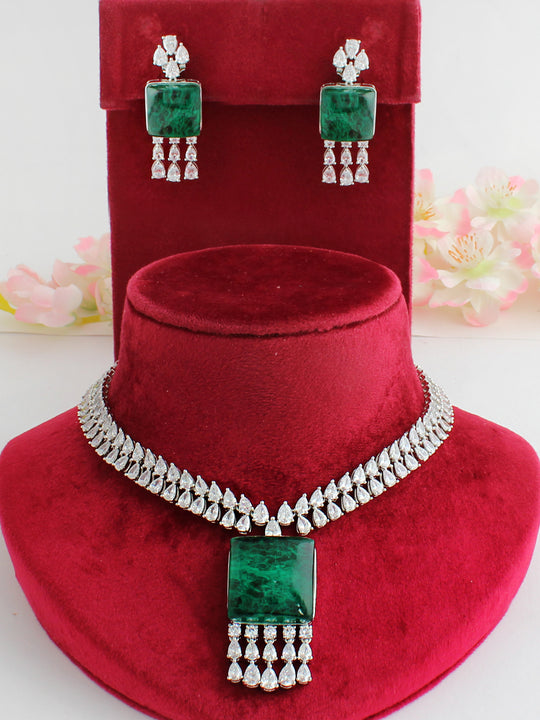 Bahrain Bib Necklace Set-Green