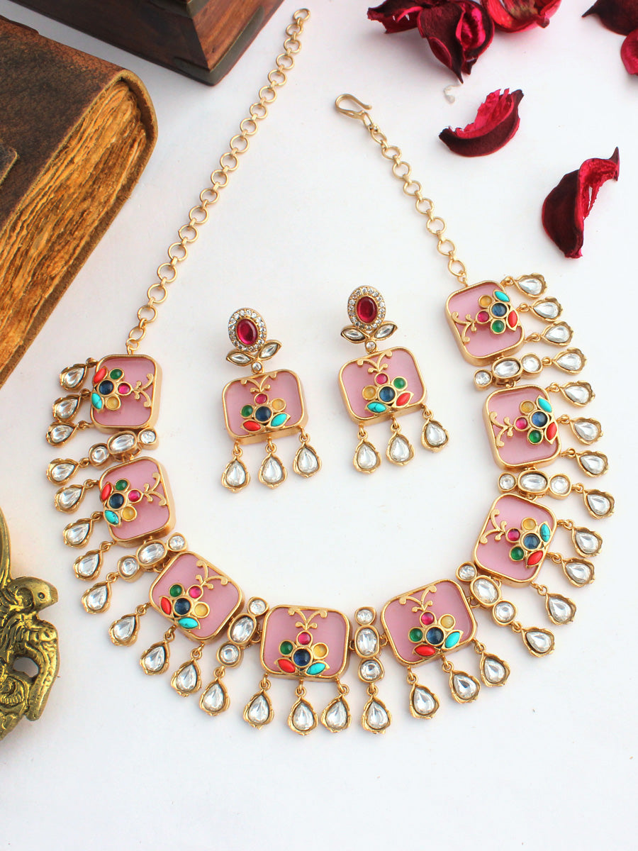 Kiansha Bib Necklace Set