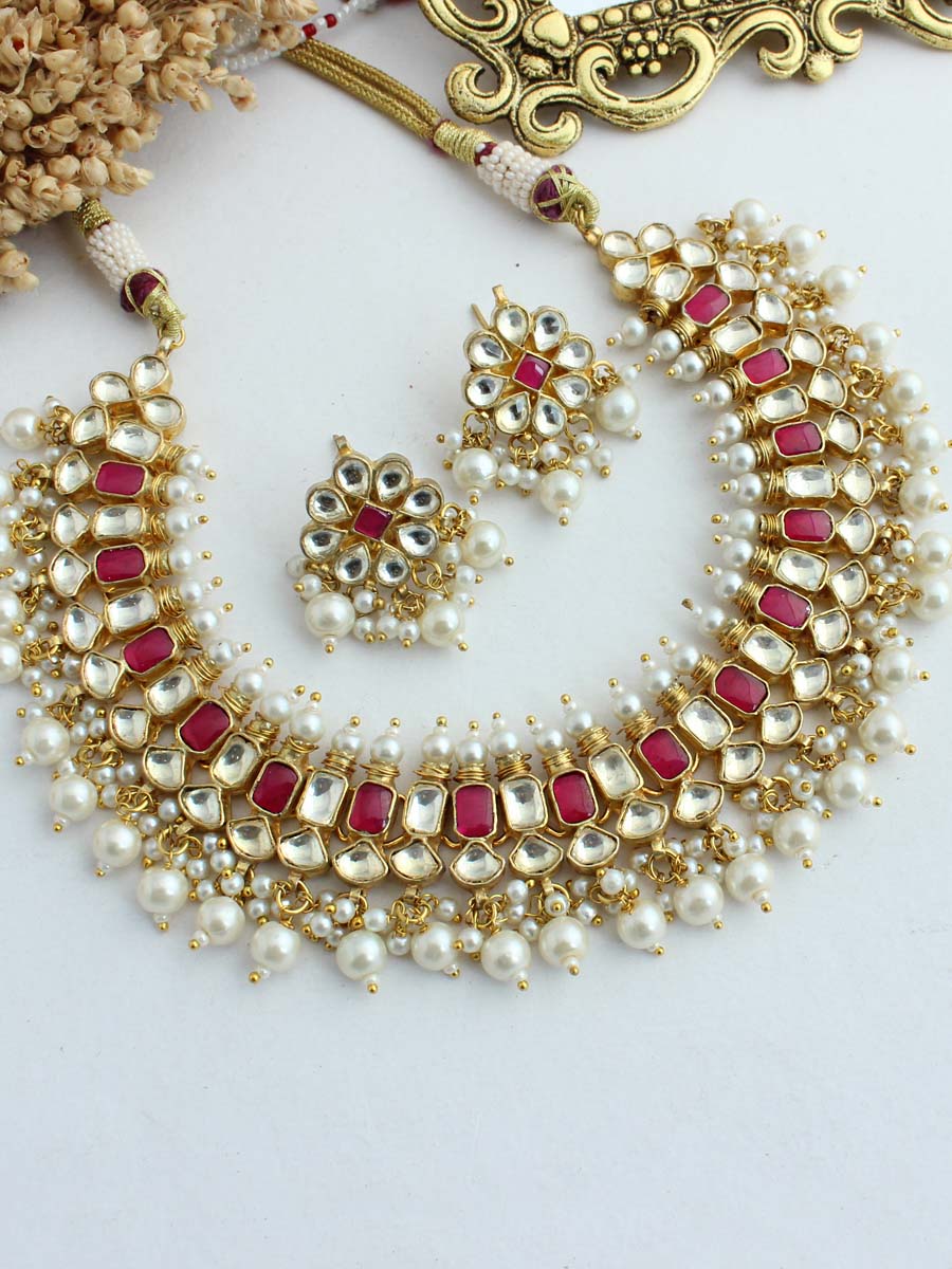 Pallavi Bib Necklace Set
