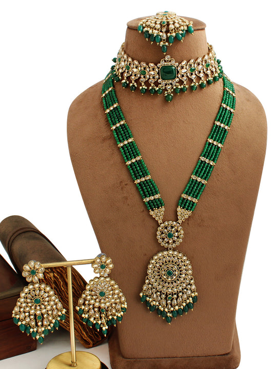 Aakriti Layered Necklace Set