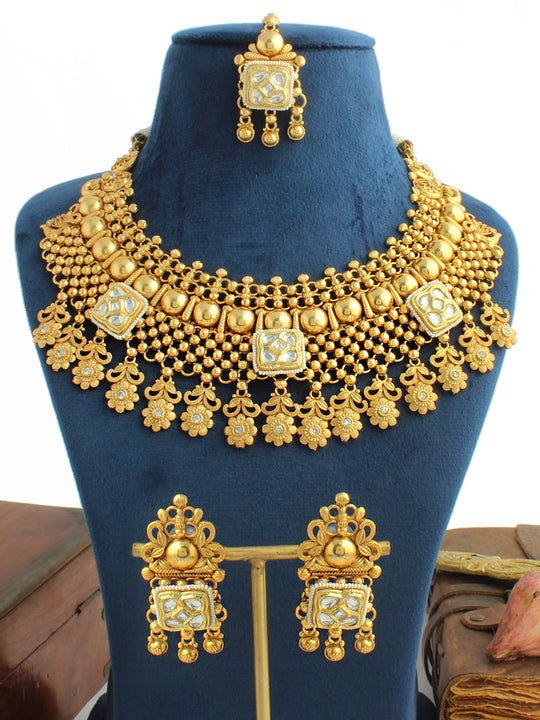 Janaki Bib Necklace Set