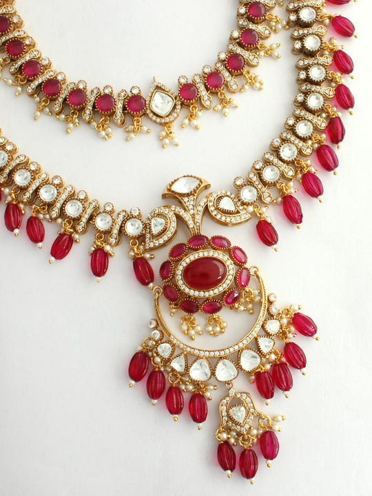 Ishira Layered Necklace Set