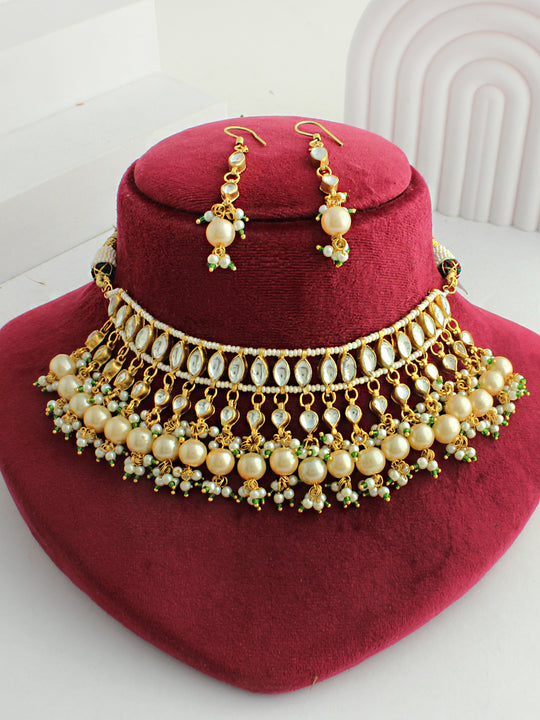 Dhanvi Choker Necklace Set