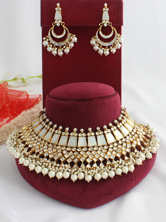 Deveshi Necklace Set