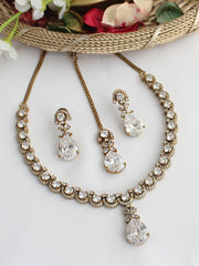 Noah Pendant Necklace set