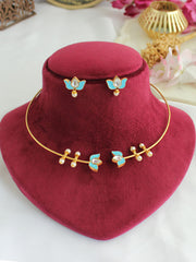 Avanti Hasli Necklace Set