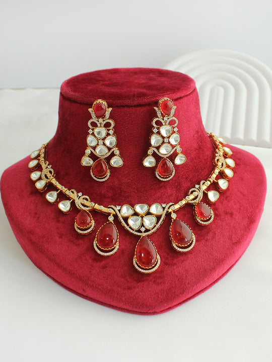 Tishya Necklace Set