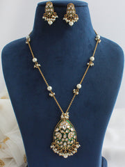Nirvika Pendant Chain Necklace Set