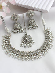 Snavika Necklace set