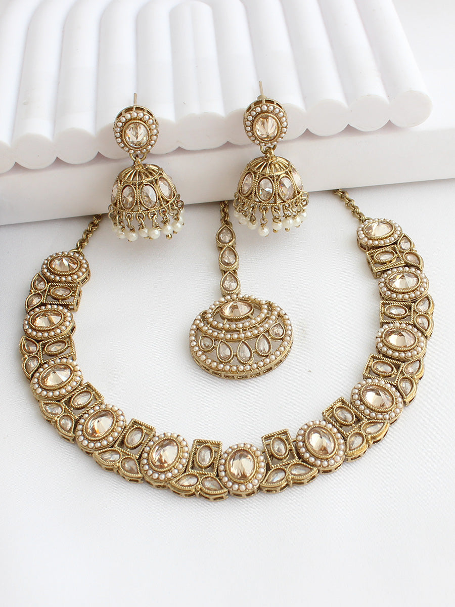 Lavika Choker Necklace Set