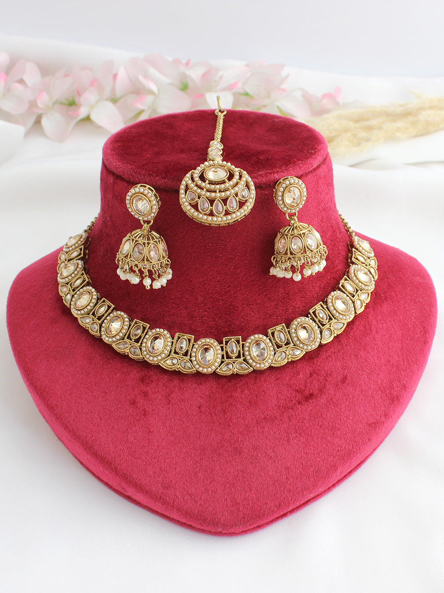 Lavika Choker Necklace Set