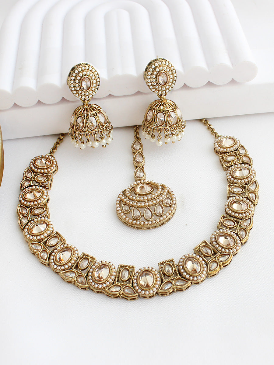 Lavika Choker Necklace Set