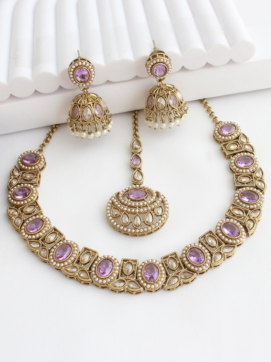 Lavika Choker Necklace Set