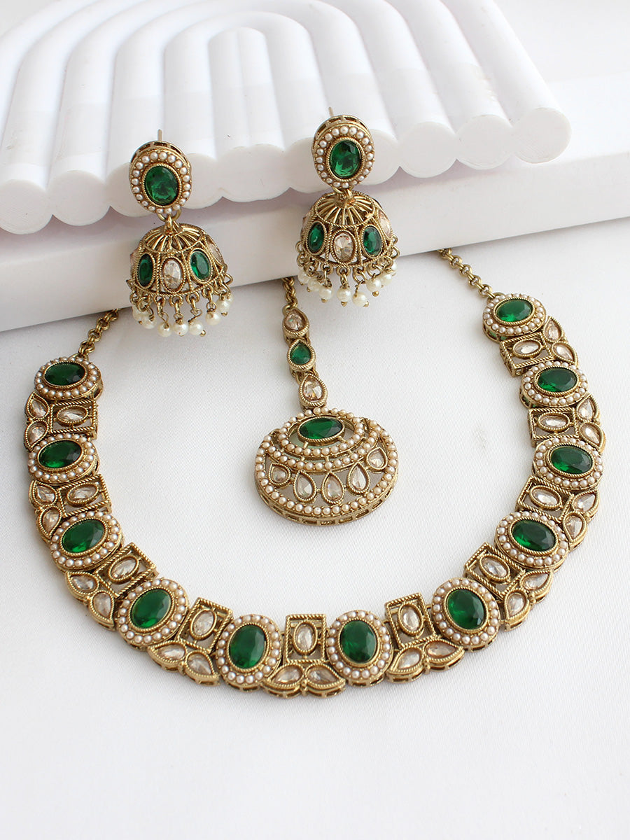 Lavika Choker Necklace Set