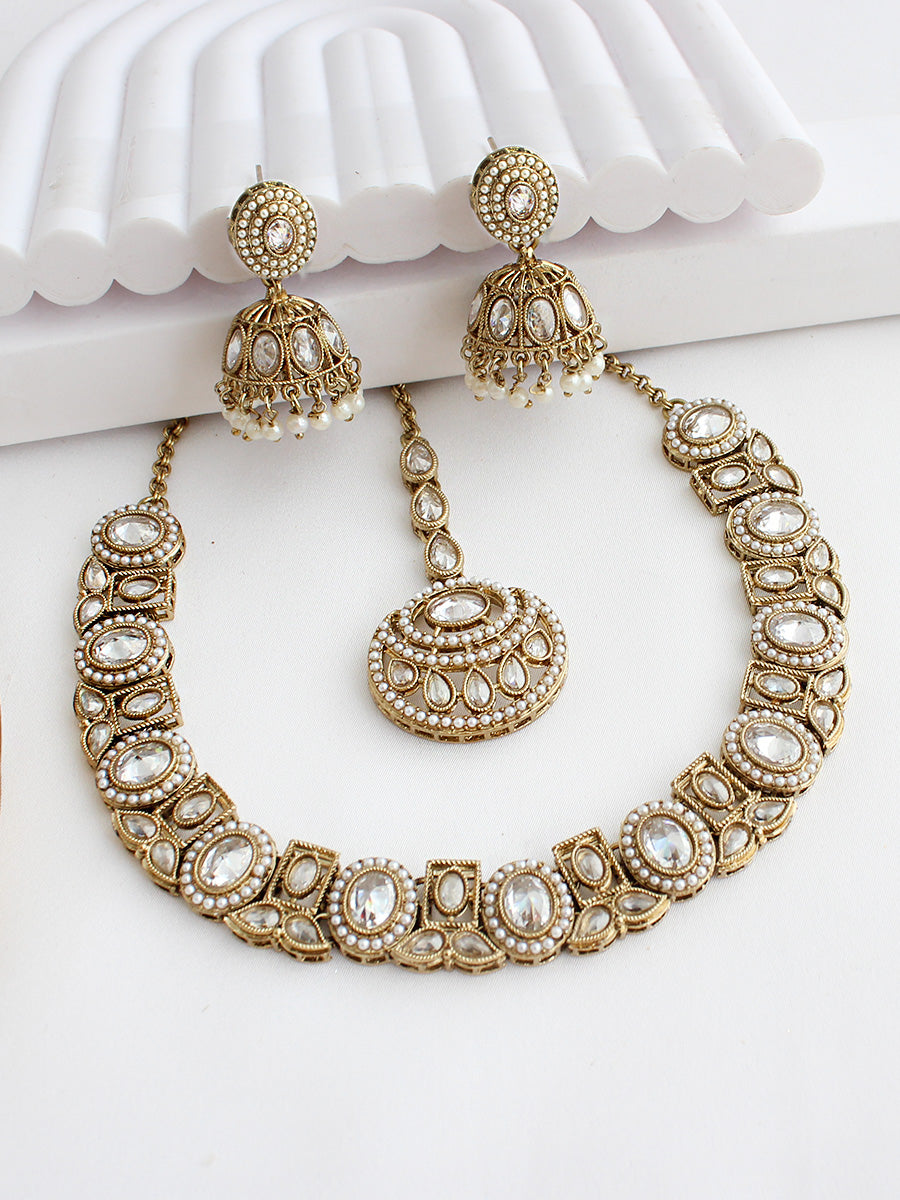 Lavika Choker Necklace Set