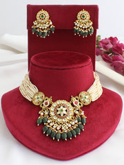 Urvika Necklace Set